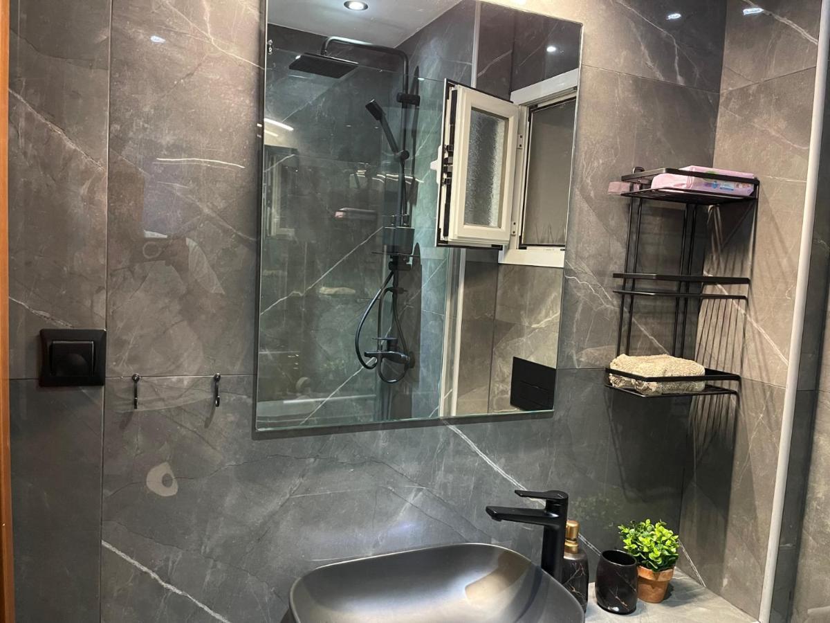 Deko Apartment 135 Tesalonika Bagian luar foto